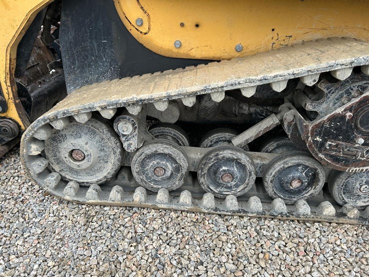 caterpillar-257b-image-17