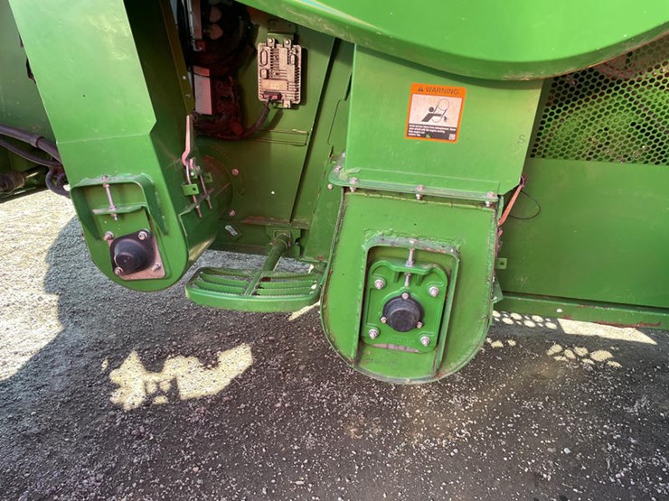 2018-john-deere-s780-image-12