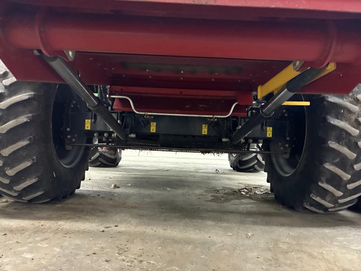 2012-case-ih-7230-image-15