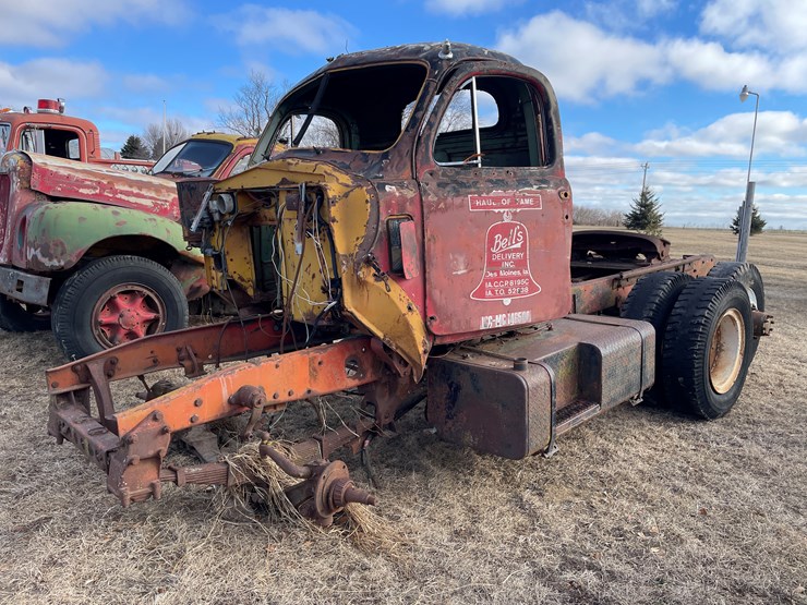 #4209-•-mack-truck-frame-image-1