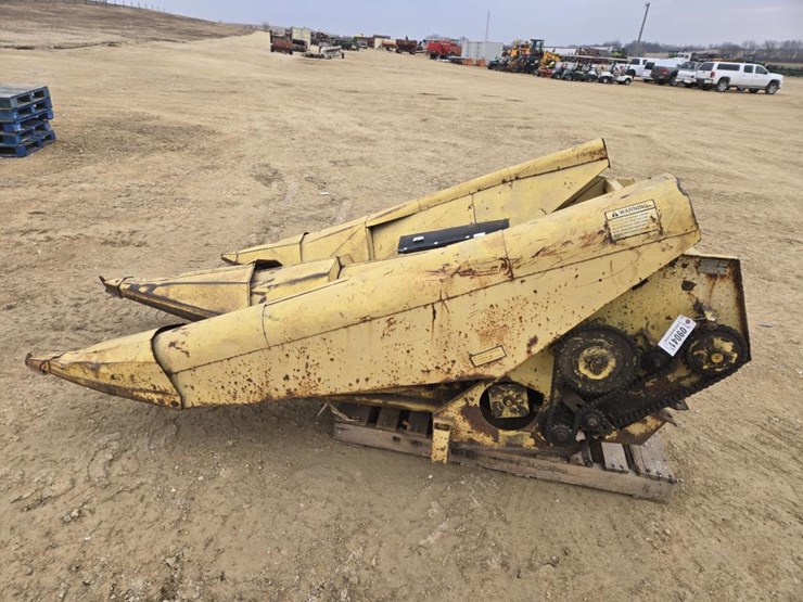 new-holland-900-image-2