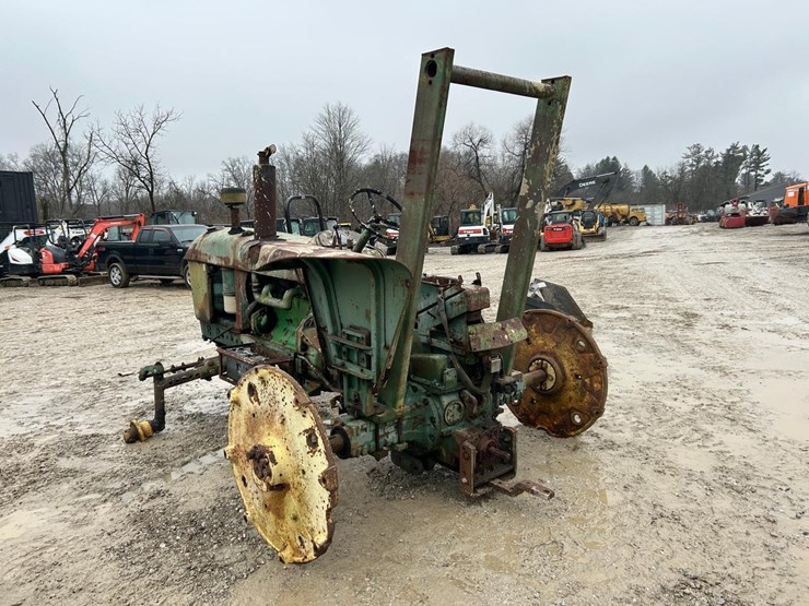 john-deere-3020-image-2