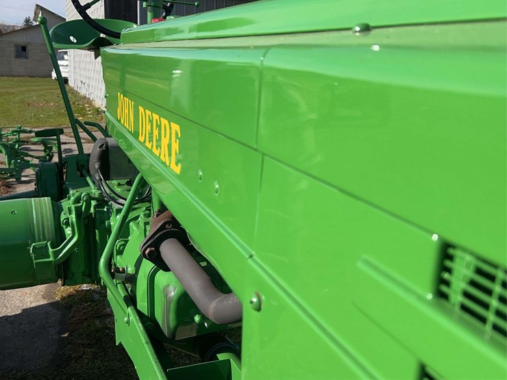 john-deere-model-b-image-11