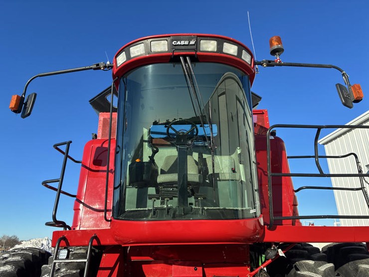 2008-case-ih-2588-image-13