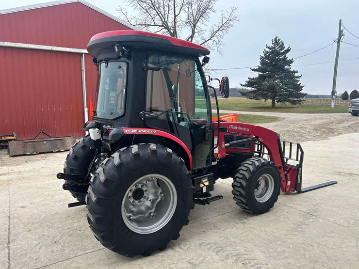 2019-mahindra-3540-hst-image-3