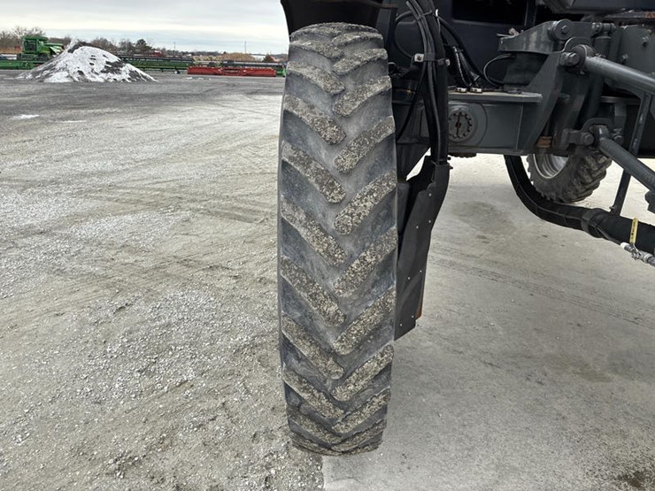 2015-ag-chem-rg1100-image-64