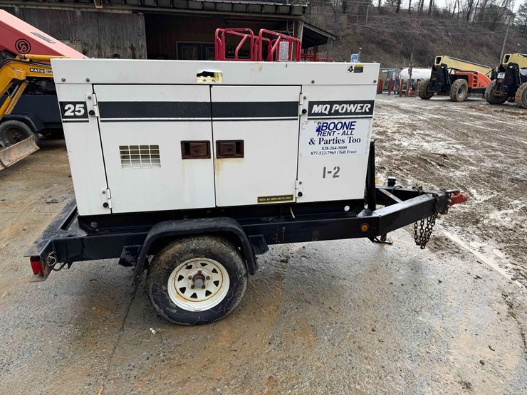 2006-multiquip-whisperwatt-dca-25ssiu2-diesel-powered-ac-generator-image-6