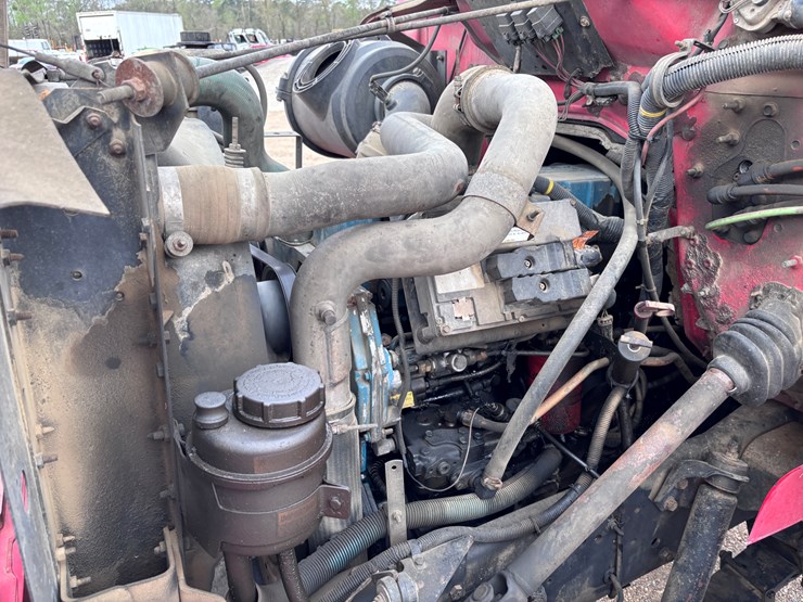 2001-international-4700-image-18