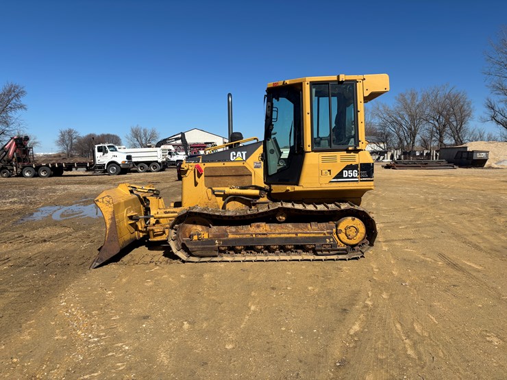 2005-caterpillar-d5g-xl-image-2