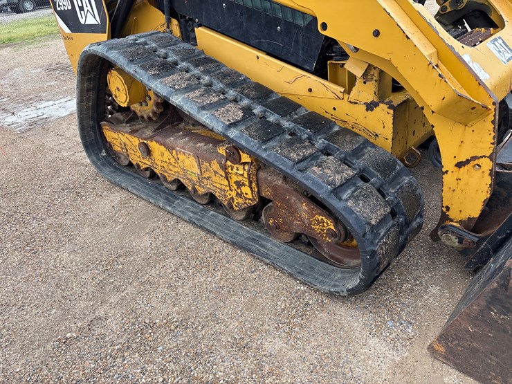 2015-caterpillar-299d-image-8