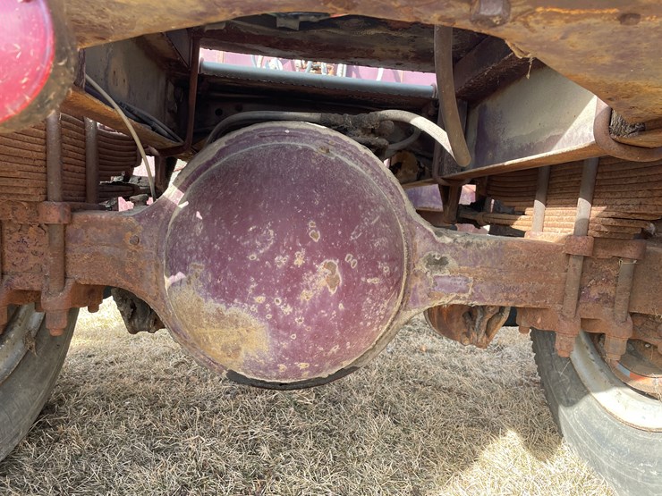 #4205-•-autocar-day-cab-semi-tractor,-(has-title)-image-16