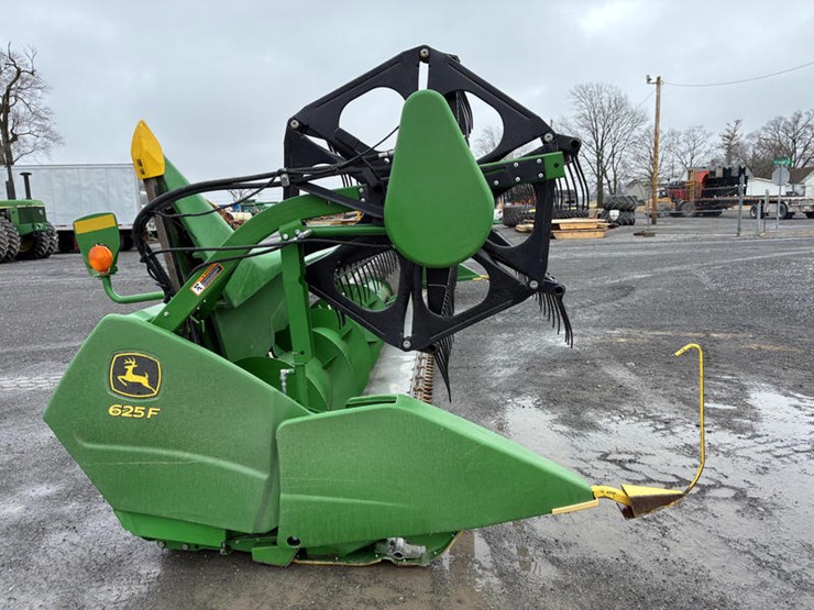 2012-john-deere-625f-image-16