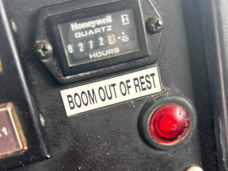 2016-international-durastar-4400-image-47