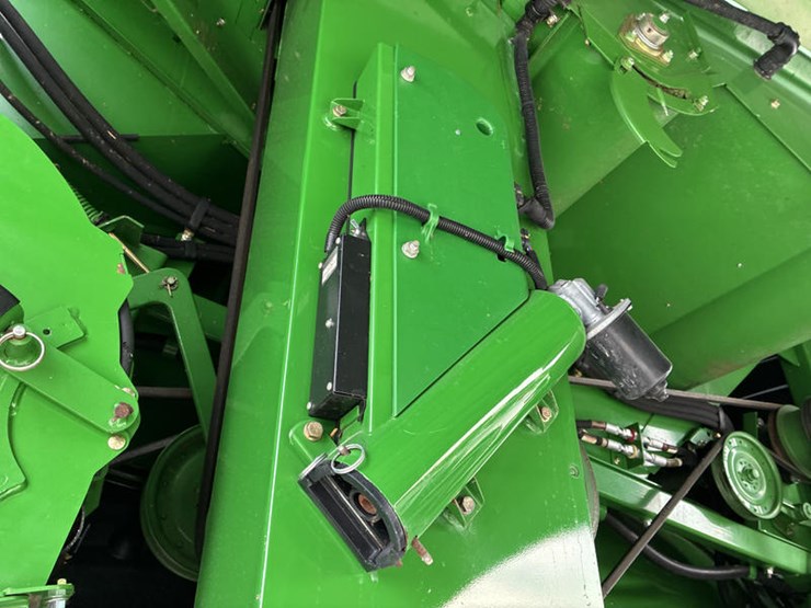 2013-john-deere-s690-image-80