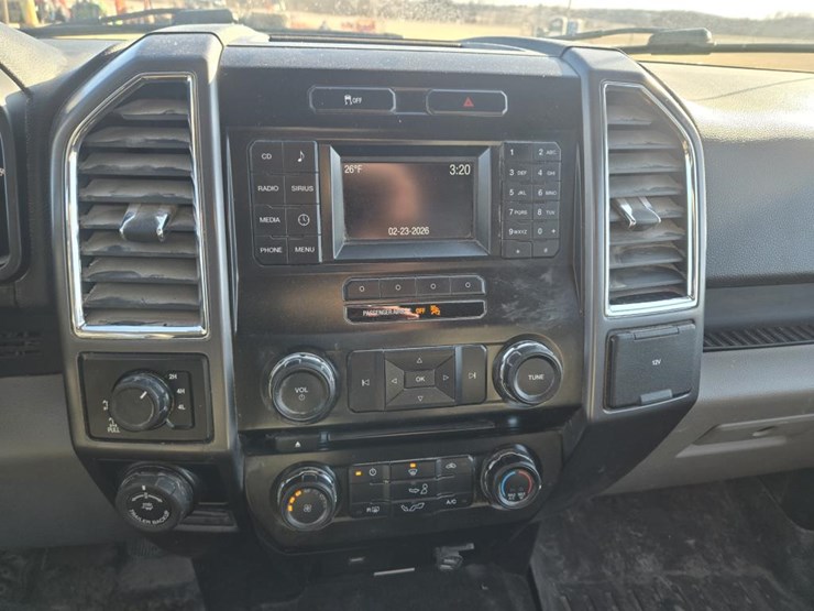 2016-ford-f150-image-23