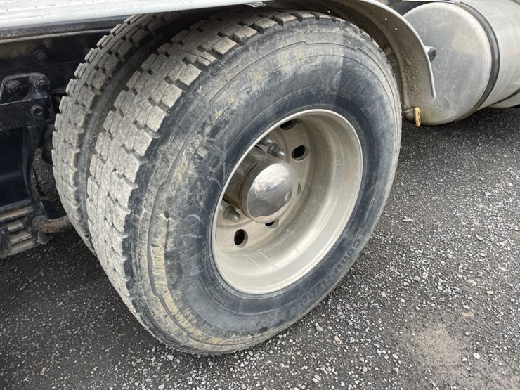 2000-caterpillar-c12-image-25