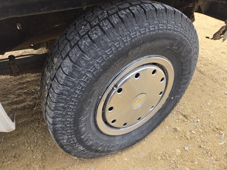 1977-chevrolet-c20-image-12