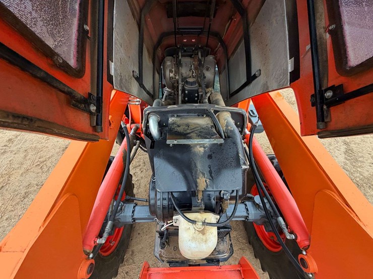 2018-kubota-m6-141-image-43