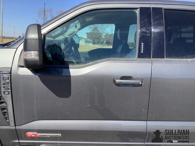 2023-ford-f250-lariat-image-15