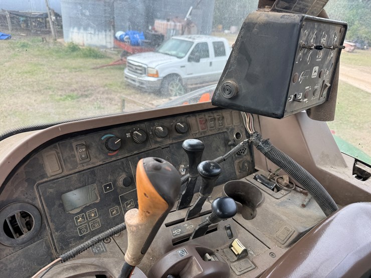 john-deere-7820-image-25