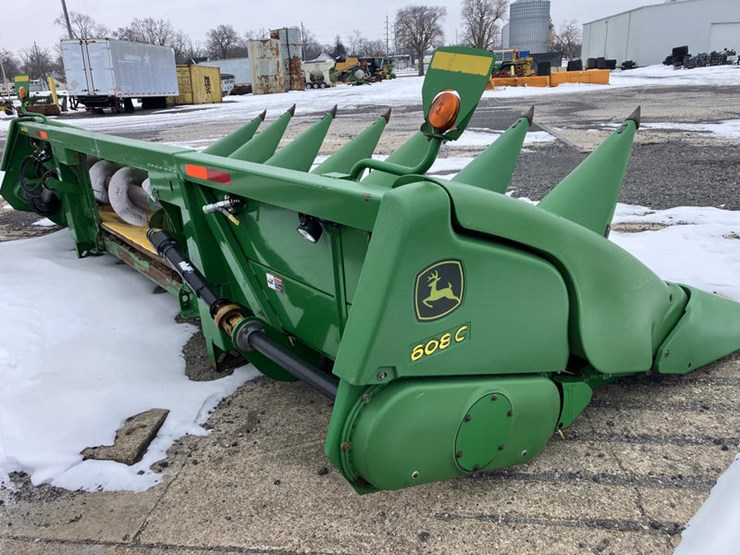 2009-john-deere-608c-image-11