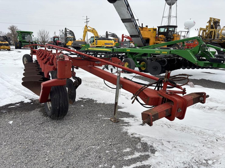 case-ih-7500-image-1