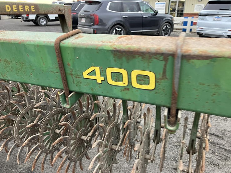 john-deere-400-image-7