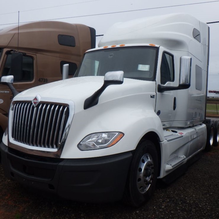 2023 INTERNATIONAL LT