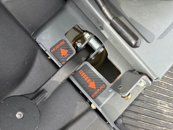 spartan-srt-xd-image-26