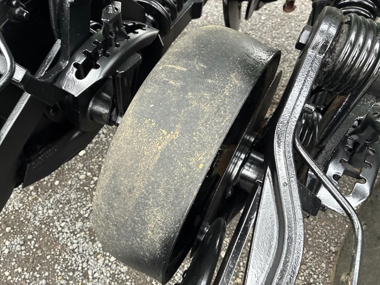 2003-john-deere-1590-image-55