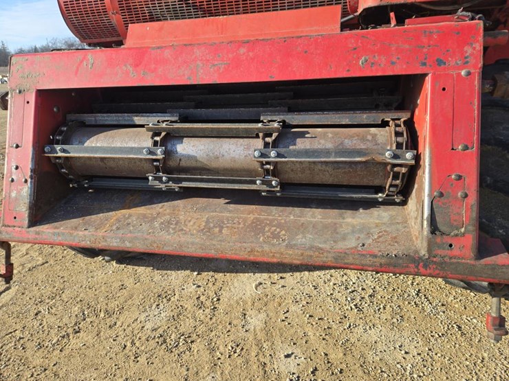 massey-ferguson-850-image-3