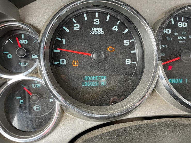 2008-gmc-sierra-2500hd-image-40