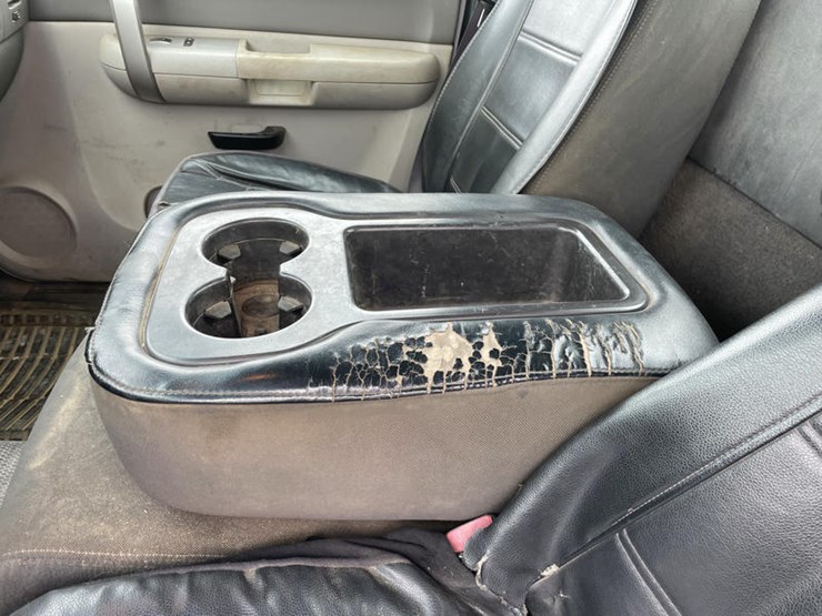 2008-gmc-sierra-2500hd-image-38