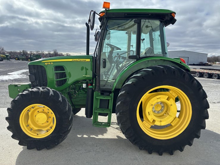 2009-john-deere-6115d-image-7