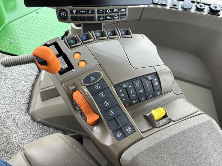 2025-john-deere-9r-590-image-96