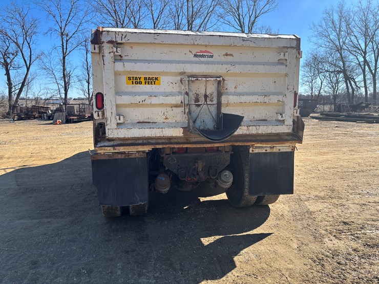 2009-peterbilt-340-image-3