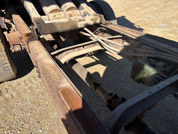 2003-ford-f650-image-53