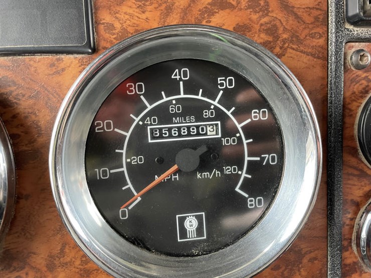 2000-caterpillar-c12-image-38