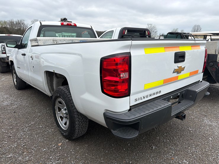 2015-chevrolet-1500-image-5