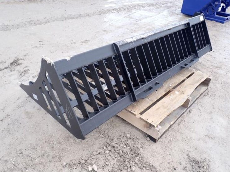 unused-great-bear-84-in.-skid-steer-rock-bucket-image-4