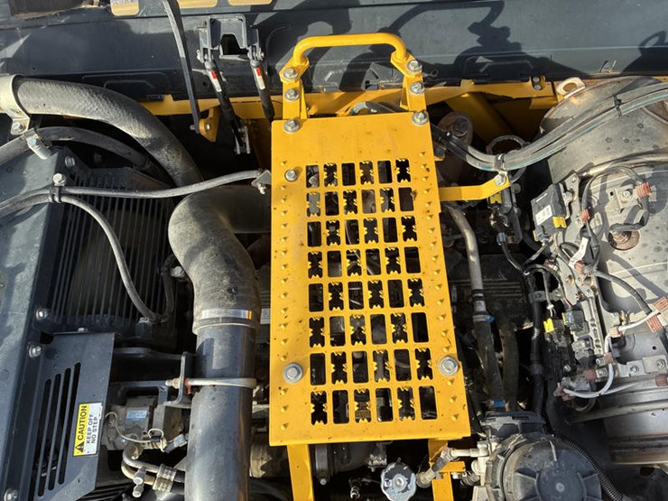 2017-komatsu-pc360-lc-11-image-68