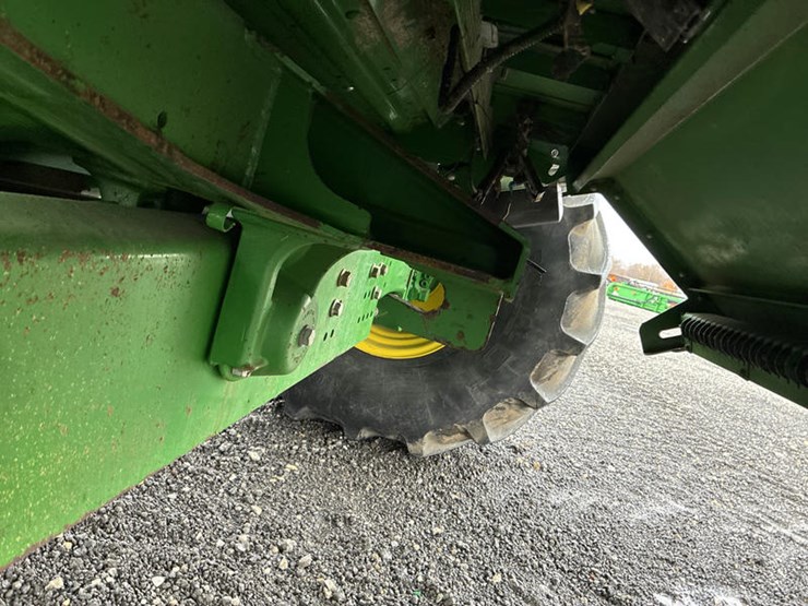 2014-john-deere-s680-image-43