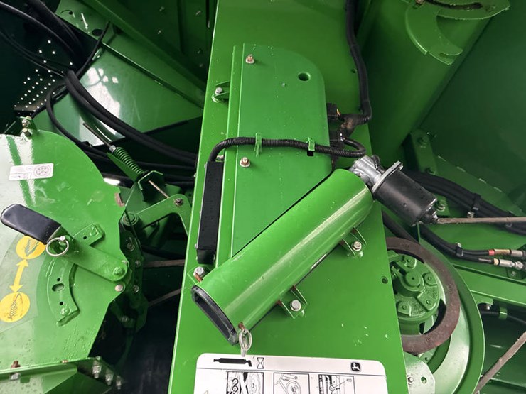 2014-john-deere-s680-image-80
