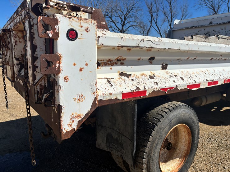 2003-ford-f650-image-38