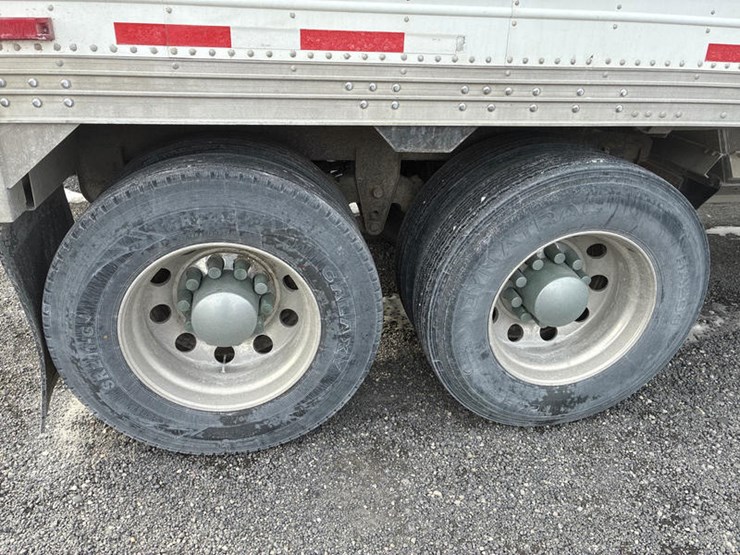 2000-timpte-hopper-image-36