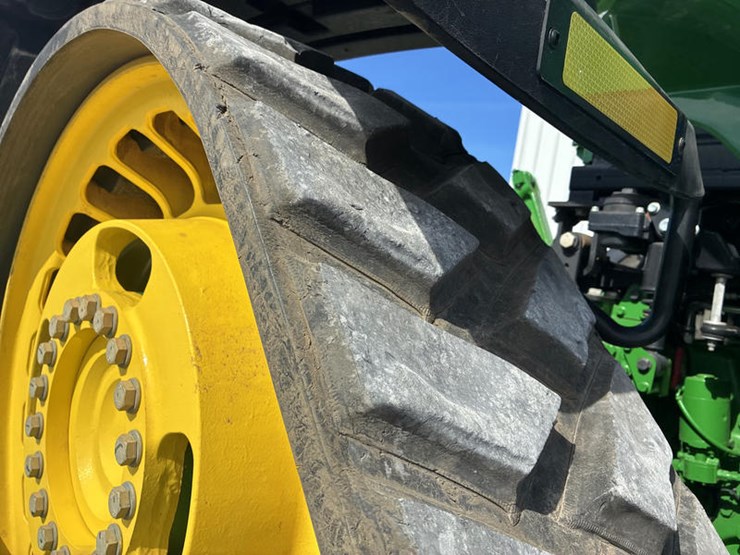 2021-john-deere-8rx-370-image-60