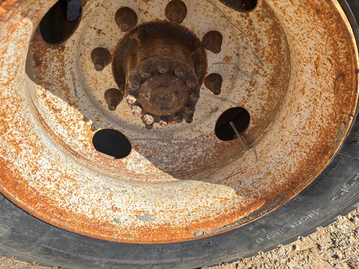 2003-ford-f650-image-75