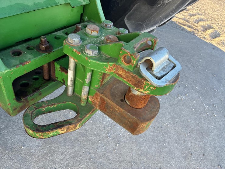 2013-john-deere-9510r-image-31