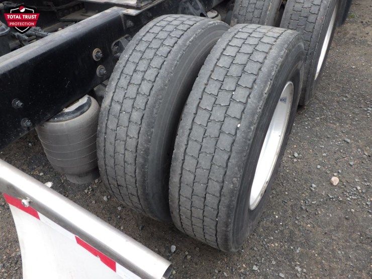 2023-kenworth-t680-image-13