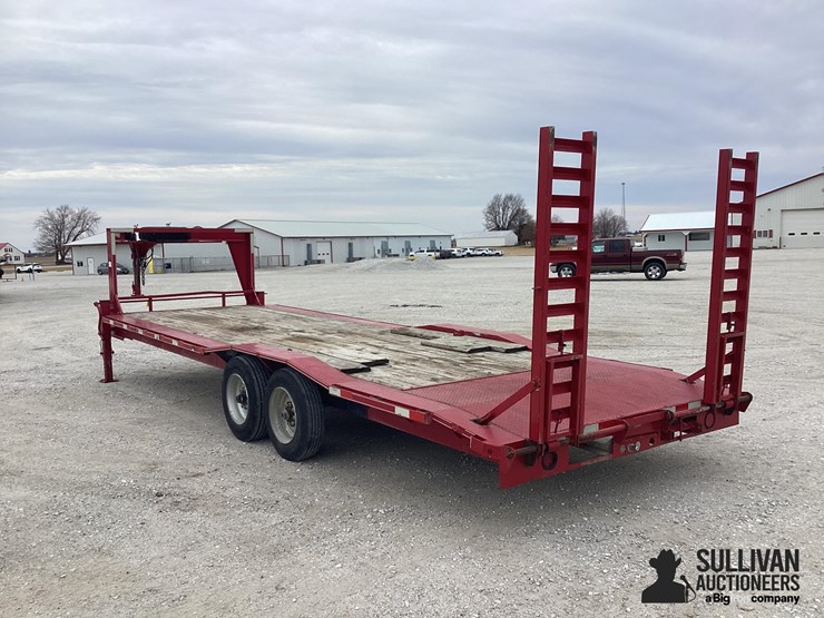 2013-titan-trailer-image-7